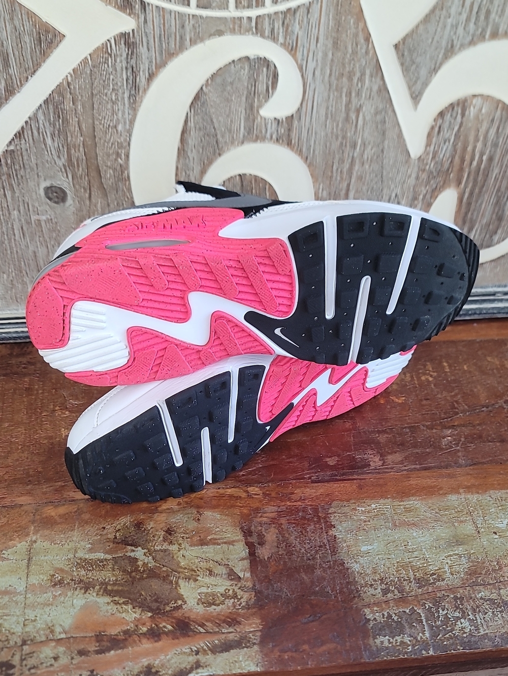🔥 Nike Air Max Excee "Hyper Pink" Wmns 8 Great Condition, Fast Shipping - Picture 13 of 14